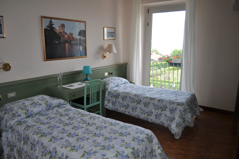 Hotel Oceano Peschiera del Garda Exterior foto
